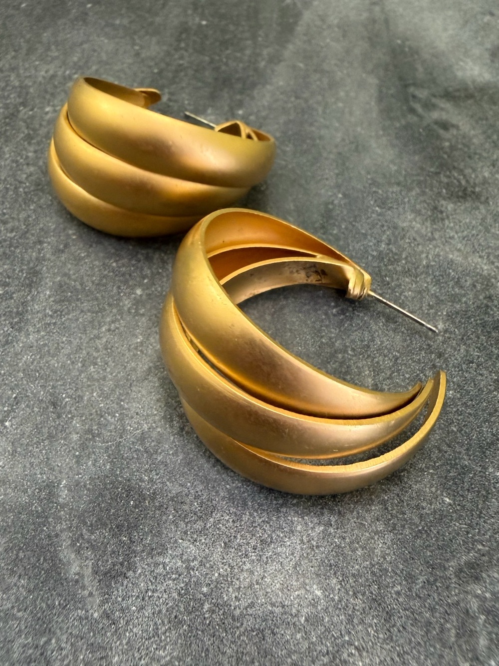 Vintage Matte Gold Sculpted Hoop Earrings
